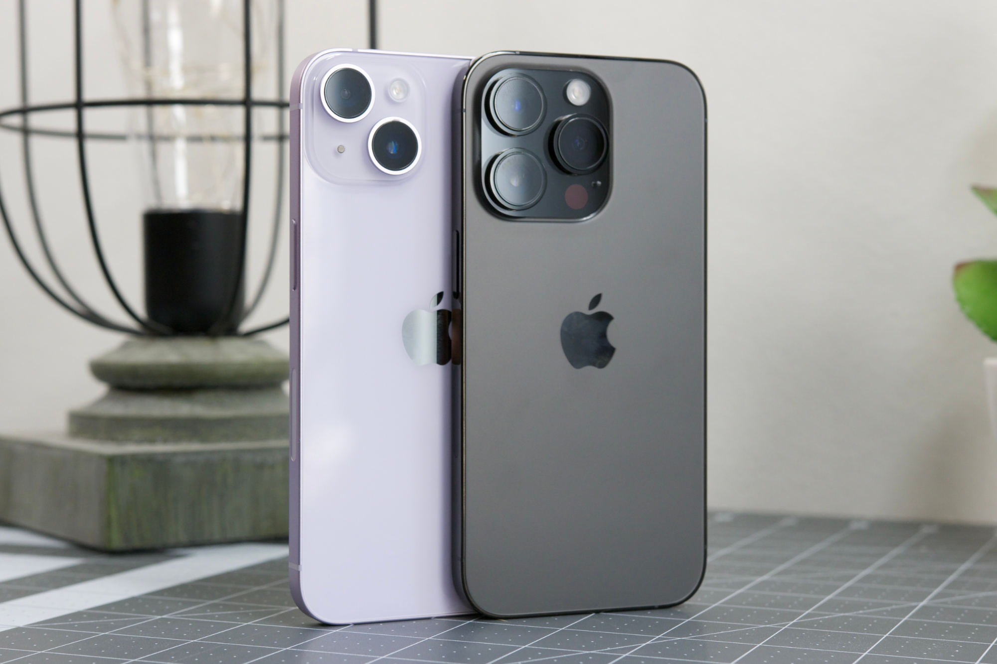 iphone 11 pro max and iphone 11